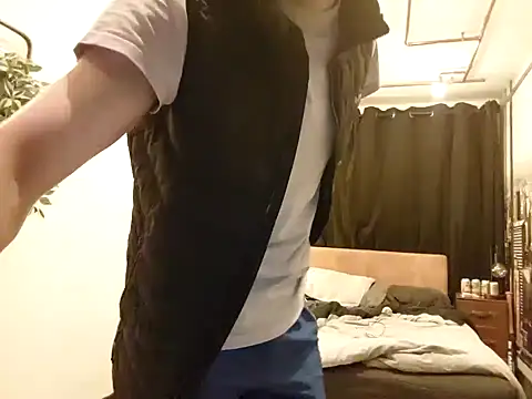 Snapshot of LKC94 chatting on September 13, 2025, 1:27 am LKC94 online show from September 13, 2025, 1:27 am