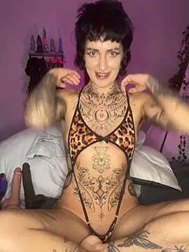 littleinkedblaise666 online show from June 16, 2026, 8:22 pm