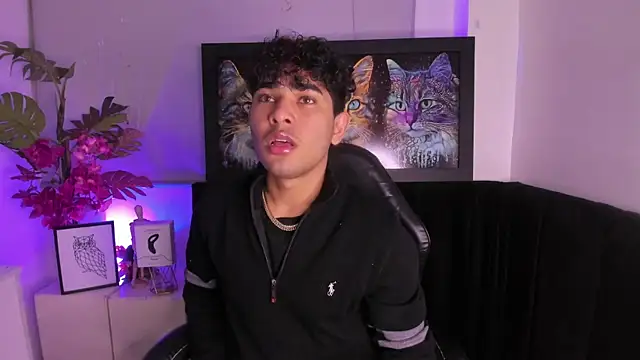 LucasCarterr  online show from October 24, 2025, 3:58 am