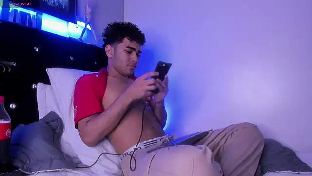 LucasCarterr  online show from November 8, 2025, 3:50 am