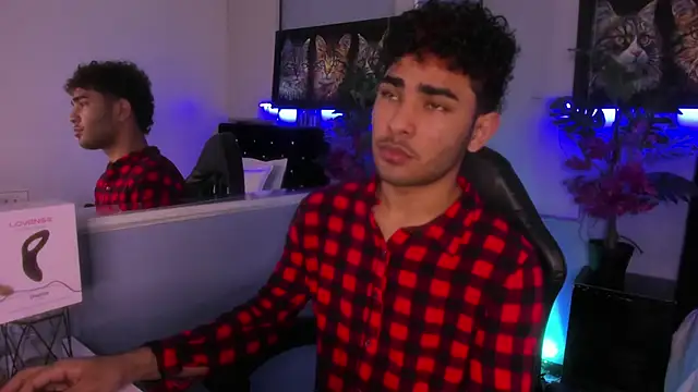 LucasCarterr  online show from November 13, 2025, 3:38 am