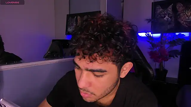 LucasCarterr  online show from December 2, 2025, 4:29 am