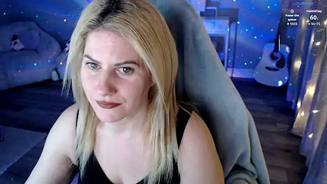 BellaStar84 online show from February 12, 2026, 12:11 pm