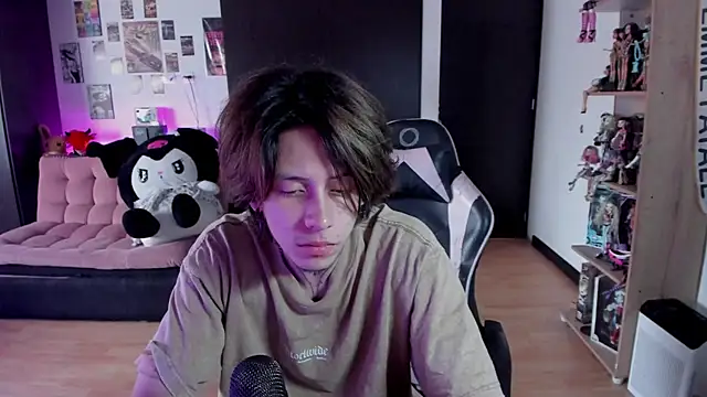 Snapshot of xIce_Boy chatting on May 21, 2026, 1:18 pm xIce Boy online show from May 21, 2026, 1:18 pm