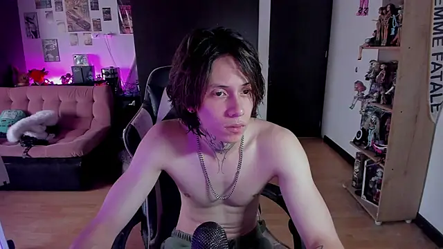 Snapshot of xIce_Boy chatting on May 24, 2026, 8:36 pm xIce Boy online show from May 24, 2026, 8:36 pm