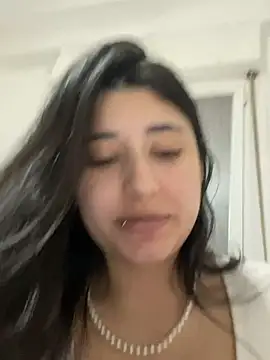 Snapshot of SashaLuss_ chatting on March 19, 2025, 3:40 pm SashaLuss online show from March 19, 2025, 3:40 pm