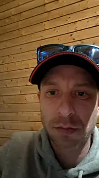 svenpfeifer online show from March 23, 2025, 12:15 am