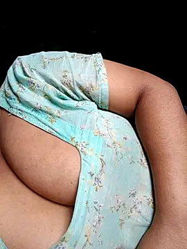 jacika hot online show from September 19, 2025, 5:09 am