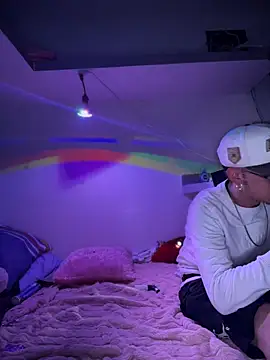 LoganPeny online show from November 17, 2025, 5:35 am