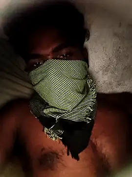 PolarFriend0 online show from April 5, 2026, 6:38 pm