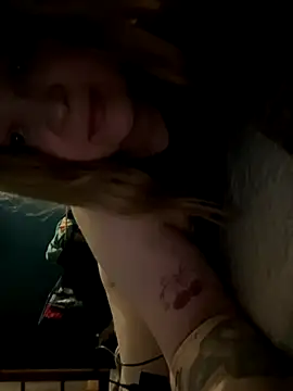 Snapshot of IMHORNYWET chatting on September 28, 2025, 2:33 pm IMHORNYWET online show from September 28, 2025, 2:33 pm