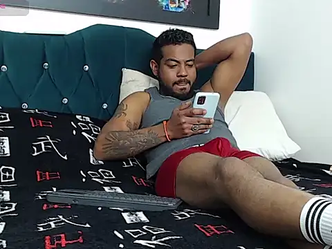 BladeFoxxx1 online show from September 24, 2025, 2:42 pm