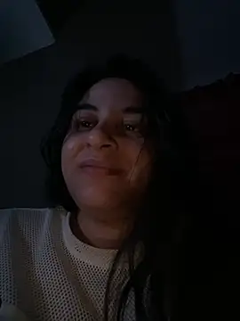 Snapshot of Veramaia chatting on April 4, 2026, 10:18 pm Veramaia online show from April 4, 2026, 10:18 pm