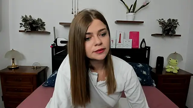 Snapshot of HaleyReedme chatting on April 18, 2026, 6:28 am HaleyReedme online show from April 18, 2026, 6:28 am