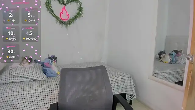 Brithanycullen online show from April 15, 2026, 4:19 am