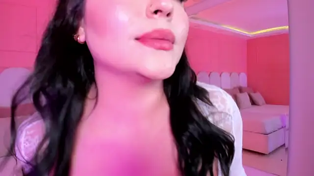 eva sainnt online show from April 9, 2026, 3:06 am