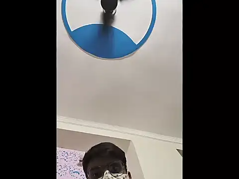 sutfvkii online show from April 10, 2026, 1:05 pm