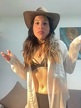 CosmiccAlai online show from March 13, 2025, 7:28 pm