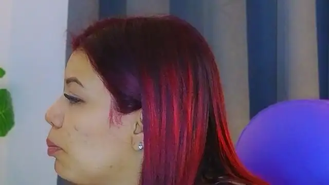 TiffanyWalk online show from December 22, 2025, 11:51 am