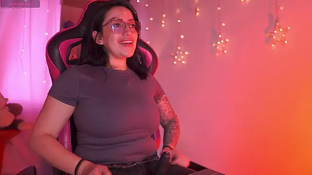 Madison Mayer online show from February 25, 2026, 12:59 pm