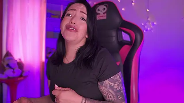 Madison Mayer online show from March 9, 2026, 1:04 pm