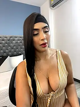 ChloeLambert online show from September 18, 2025, 11:18 pm