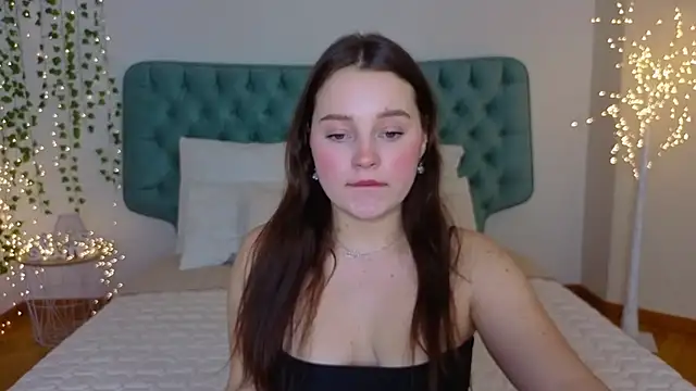 Cute kitty- online show from March 15, 2025, 9:38 pm