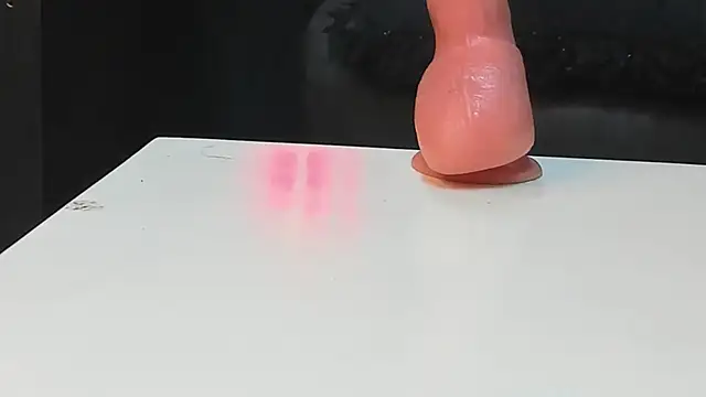 Kendraa Hot online show from February 14, 2026, 12:40 am