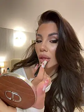 CelineReys online show from April 6, 2026, 5:03 pm