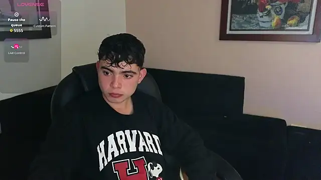 lukeboyce33 online show from March 3, 2026, 4:18 am