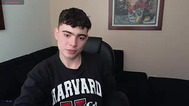 lukeboyce33 online show from April 15, 2026, 5:31 pm