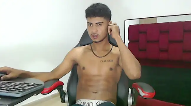 Snapshot of FelipeBrais chatting on March 13, 2025, 1:29 pm FelipeBrais online show from March 13, 2025, 1:29 pm