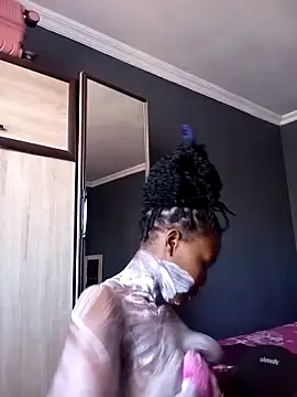 Hotytoty26 online show from April 28, 2026, 2:11 pm