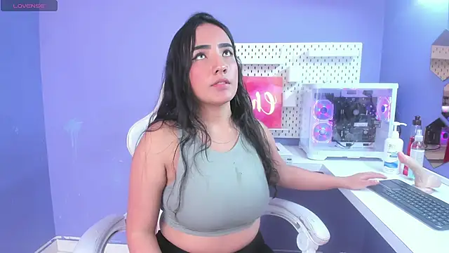 Alice 26  online show from January 16, 2026, 3:16 pm