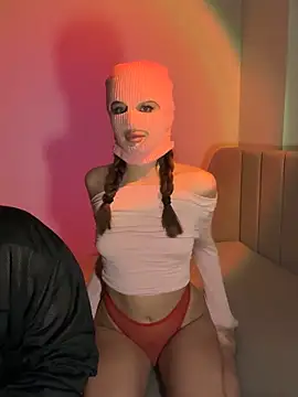 KristiCrazy online show from March 14, 2025, 4:09 pm