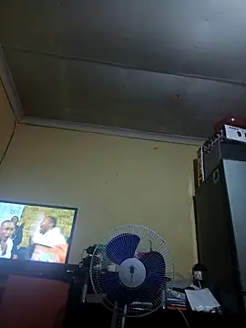 Snapshot of Mmoledi09 chatting on November 20, 2025, 3:50 am Mmoledi09 online show from November 20, 2025, 3:50 am