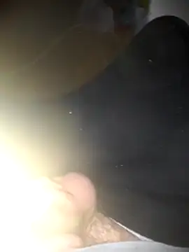 Snapshot of kredazzbigdick chatting on March 15, 2026, 6:19 am kredazzbigdick online show from March 15, 2026, 6:19 am