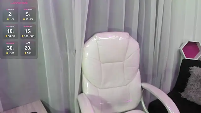 Snapshot of Pretty_Johnson_ chatting on February 28, 2026, 11:33 am Pretty Johnson online show from February 28, 2026, 11:33 am