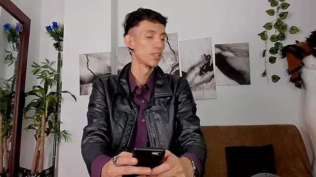 Giotrashy online show from November 24, 2025, 10:20 pm