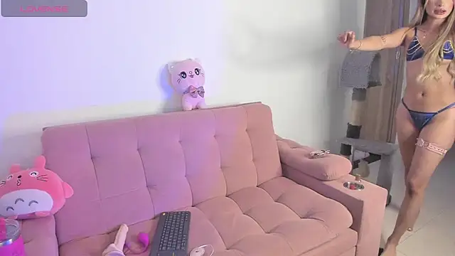 Snapshot of princesssammy2 chatting on November 28, 2025, 12:35 am princesssammy2 online show from November 28, 2025, 12:35 am