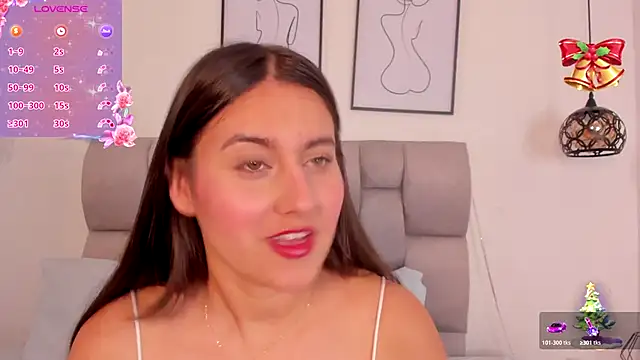 Hanna Evans   online show from November 27, 2025, 12:40 pm