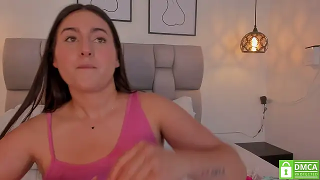 Hanna Evans   online show from May 26, 2026, 1:29 pm