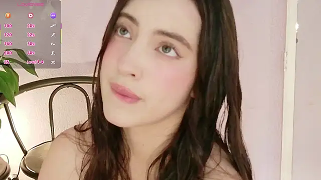 Snapshot of Rebbecawhite_meow chatting on May 4, 2026, 7:54 pm Rebbecawhite meow online show from May 4, 2026, 7:54 pm