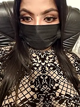 Snapshot of Tamil_hot_whiskey_girl chatting on October 4, 2025, 12:41 am Tamil hot whiskey girl online show from October 4, 2025, 12:41 am