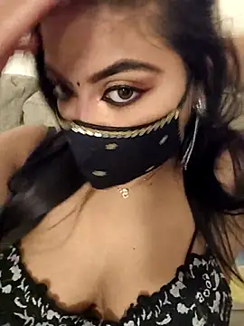 Snapshot of Tamil_hot_whiskey_girl chatting on February 5, 2026, 11:31 pm Tamil hot whiskey girl online show from February 5, 2026, 11:31 pm