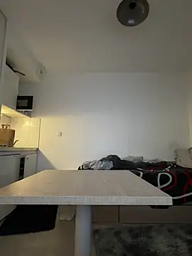 Renoirmonter online show from April 3, 2026, 2:31 am