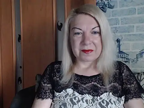 Lillia Ray online show from June 3, 2026, 7:00 am