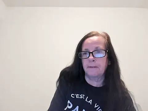 peachgoddess online show from February 8, 2026, 4:16 am