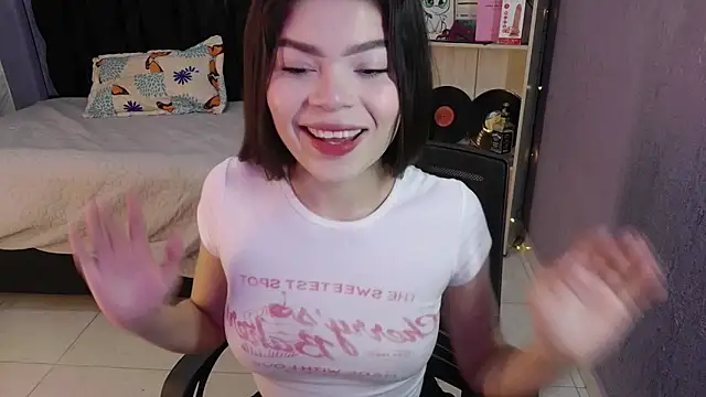 sweet c4ndy online show from December 15, 2025, 2:54 pm