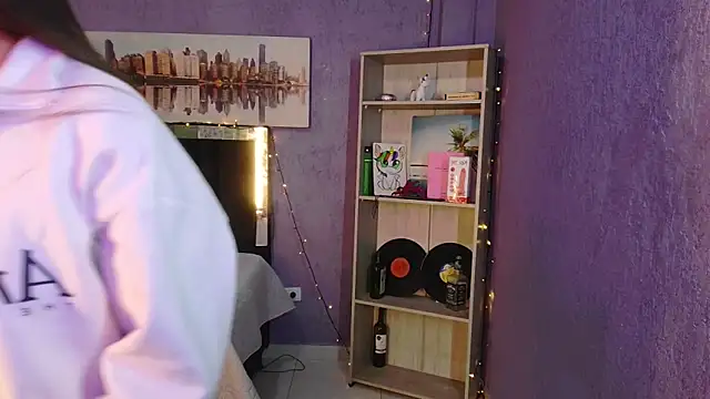 sweet c4ndy online show from December 16, 2025, 3:39 pm